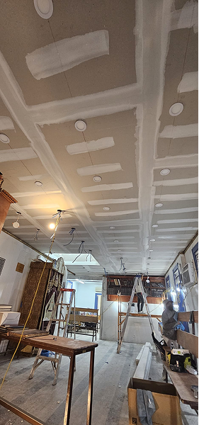 4144932d-7c13-4e35-84fc-b46d3be7aa3a 1